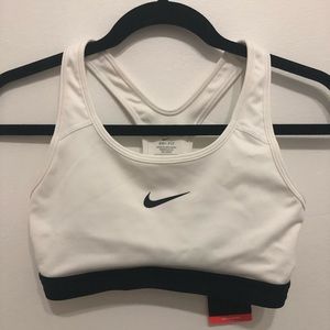 NIKE sports bra